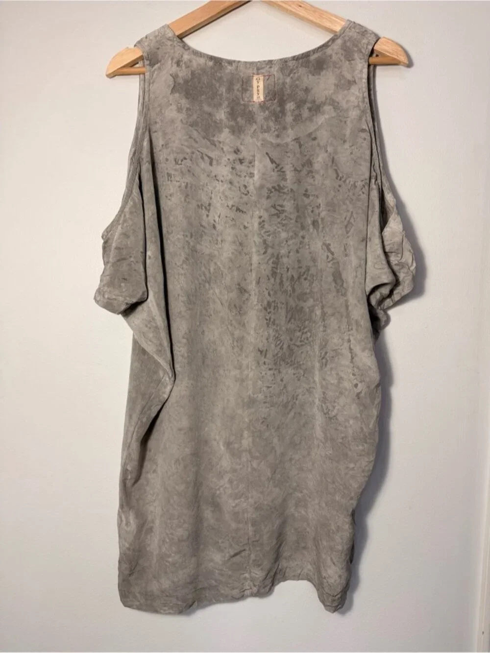 Gypsy 05 Silk Made In US Washed Gray Cold-Shoulder Mini Dress Size S - Picture 3 of 8